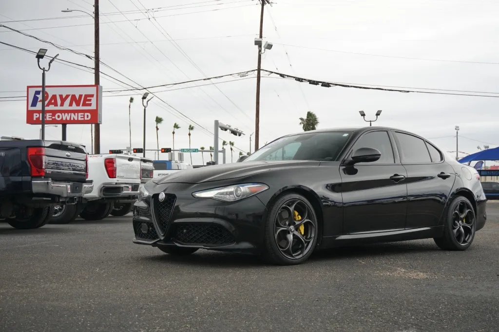 2019 Alfa Romeo Giulia Ti Sport's photo
